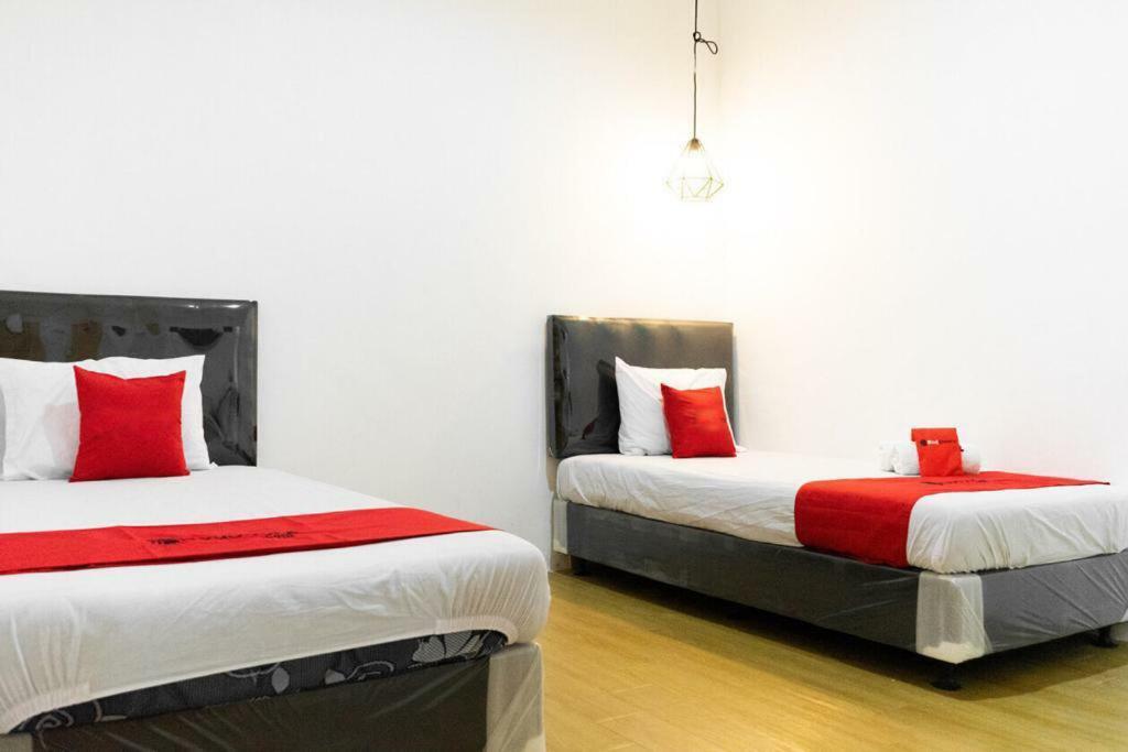 Fybed Lejlighedshotel Semarang Eksteriør billede